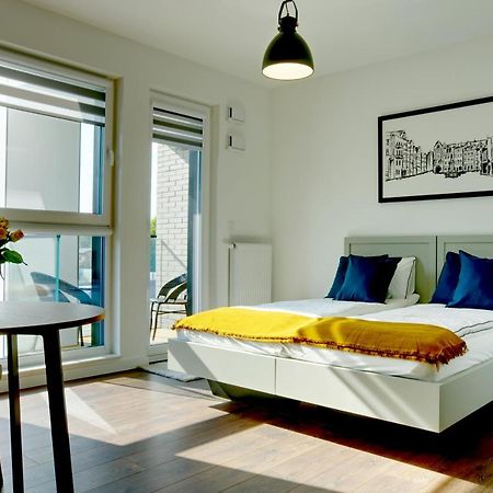Essence Apartments Amber Poznań Buitenkant foto