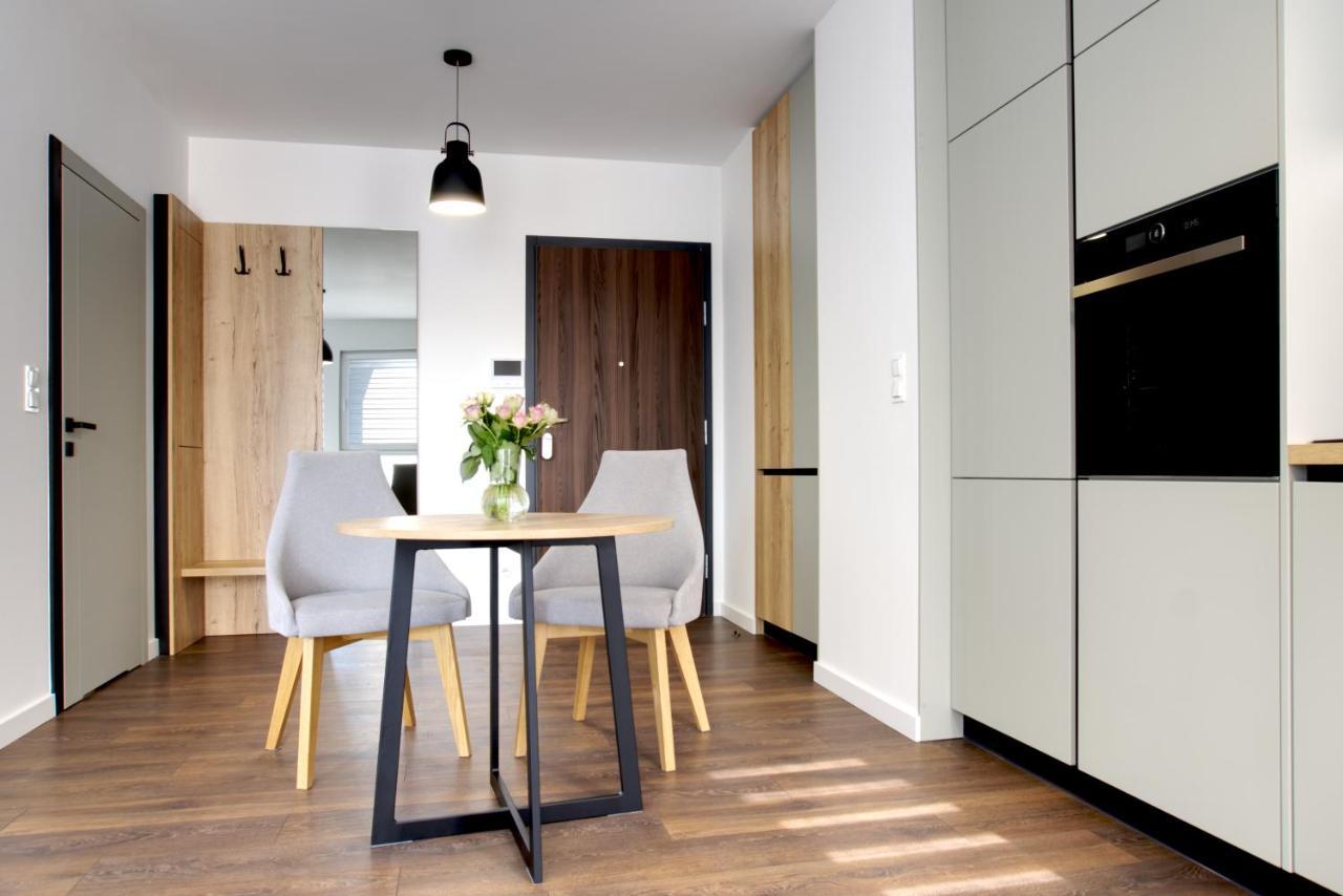 Essence Apartments Amber Poznań Buitenkant foto