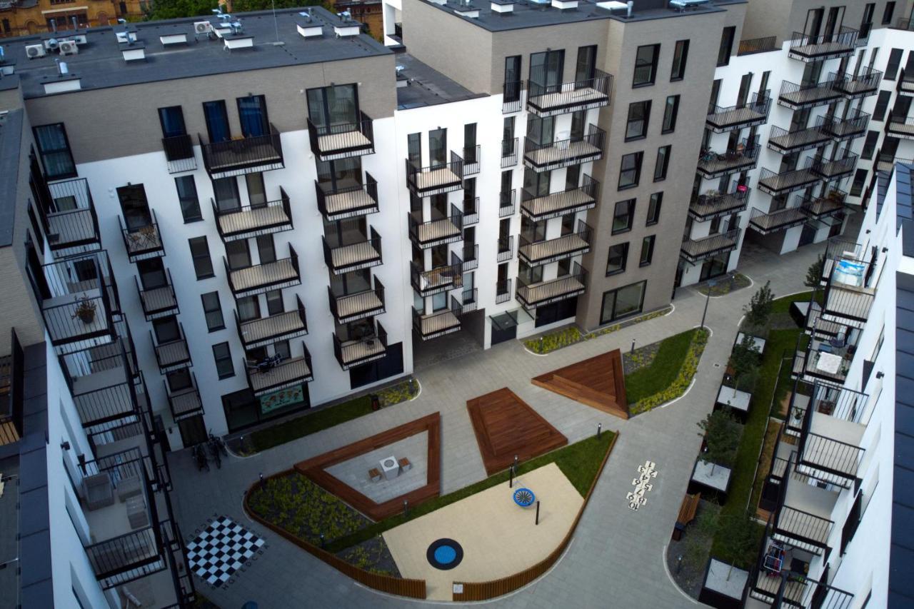 Essence Apartments Amber Poznań Buitenkant foto