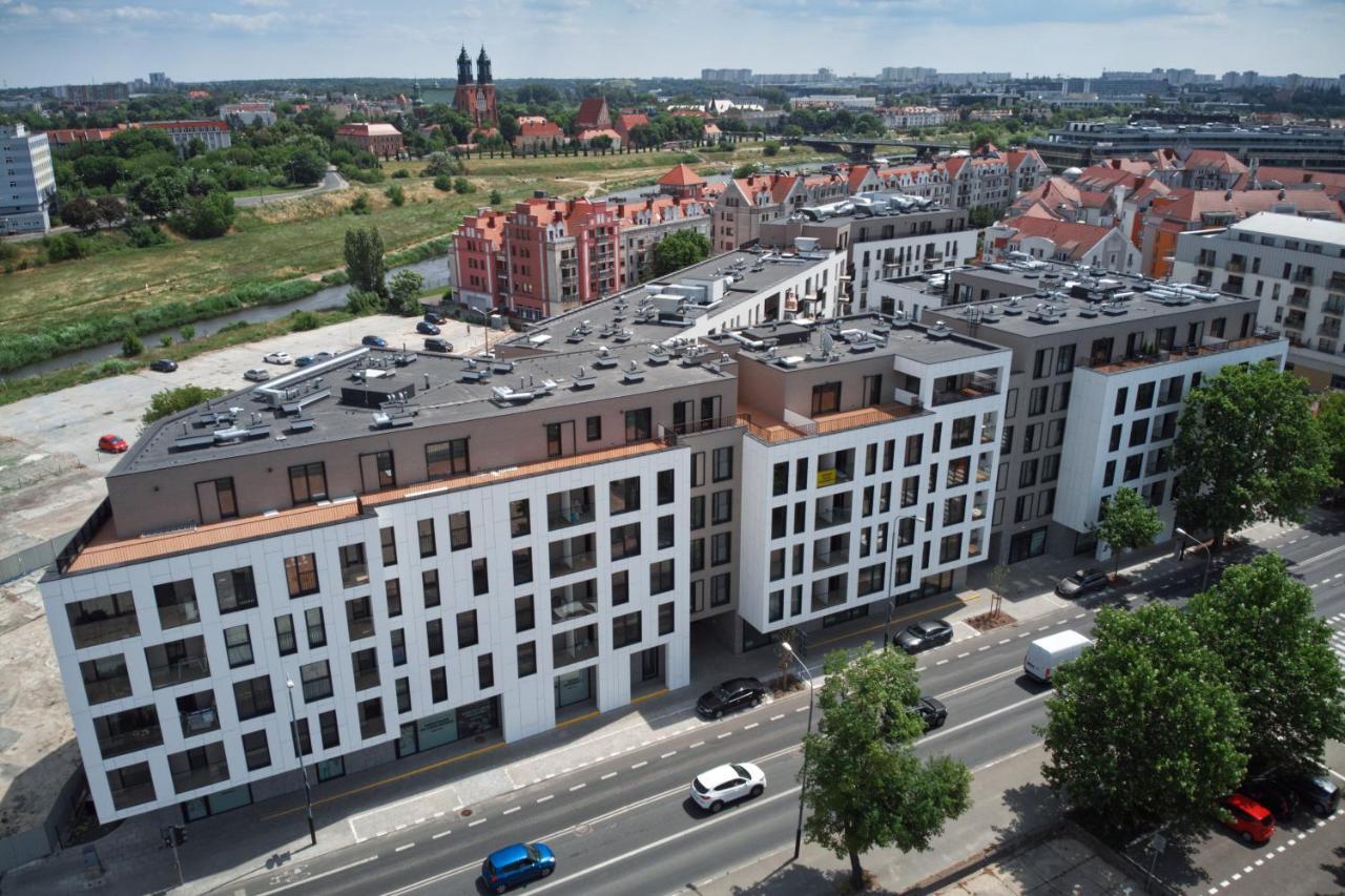 Essence Apartments Amber Poznań Buitenkant foto